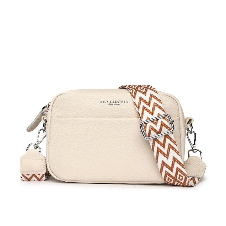 Women's stylish everyday crossbody bag in a versatile design, perfect for daily use.