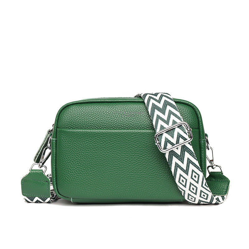 Sleek women's versatile purse, a compact crossbody bag for modern women.