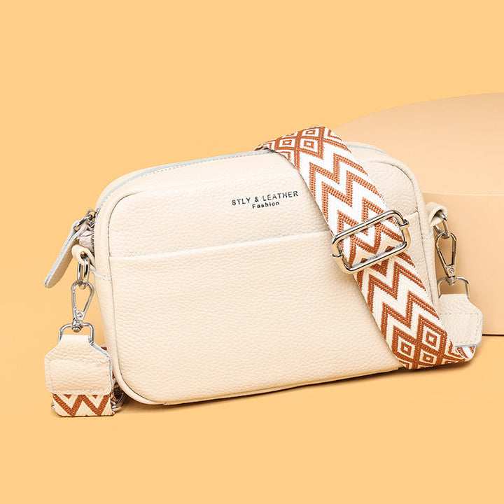Compact & chic women's everyday bag, easily converts to a shoulder purse.