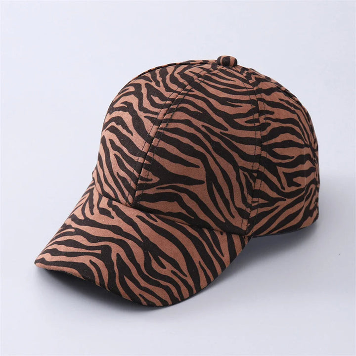 Casual women's adjustable baseball cap featuring a fashionable wild animal print. Great for sun protection.