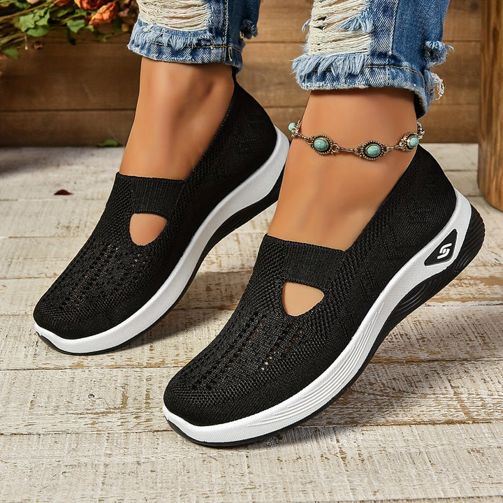 Everyday slip-on comfort shoes for women, offering supportive & relaxed wear.