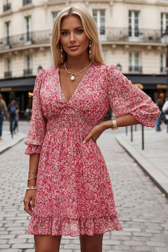 Casual elegant women's mini dress in vibrant autumn colors. A comfortable and flattering fit for daily wear.