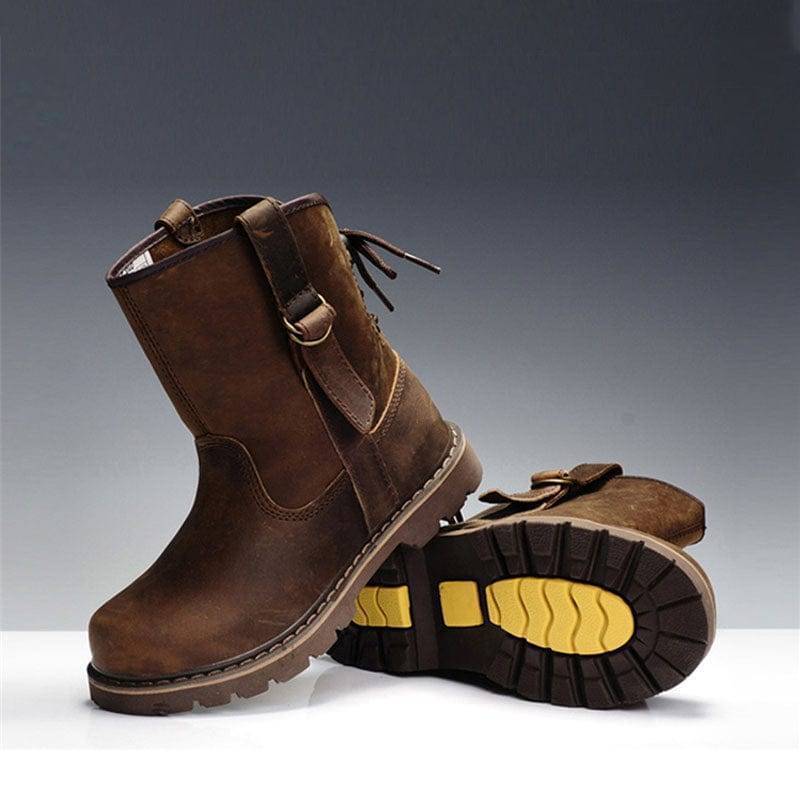 Women's vintage brown leather ankle snow boots with plush lining, side zipper, and durable outdoor sole.