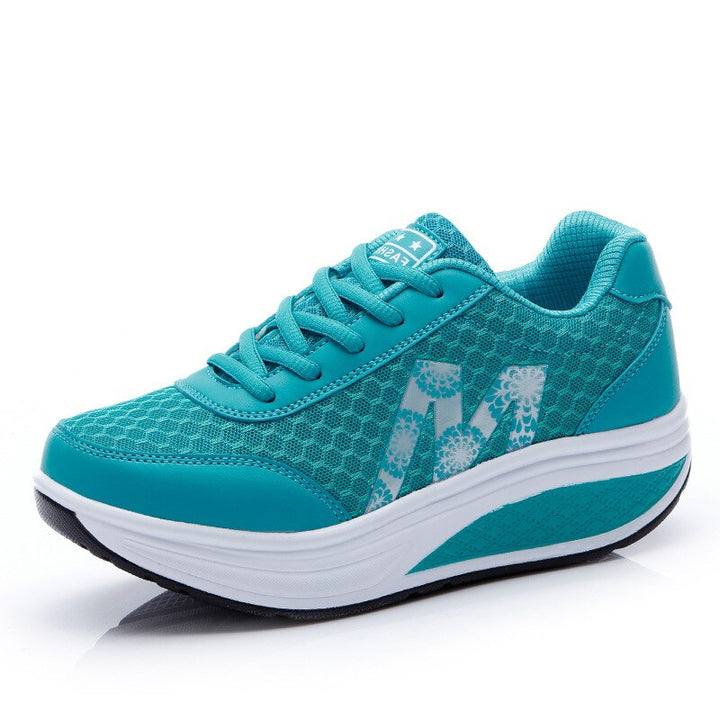 Comfortable women's sneakers, designed for walking with excellent support and breathable design for daily wear.