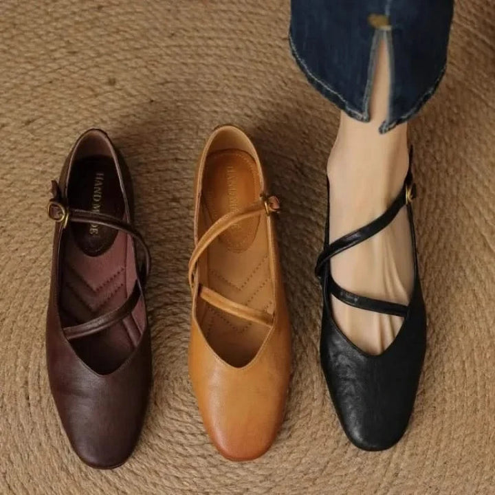 Practical & stylish womens flats. Closed toe, non-slip, and super comfortable for everyday versatile wear.
